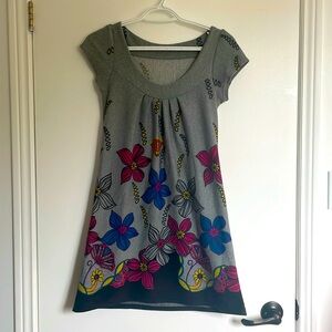 Adorable tunic/dress- floral